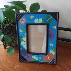 Tropical Floral Picture Frame - Holds 4 X 6 Photo